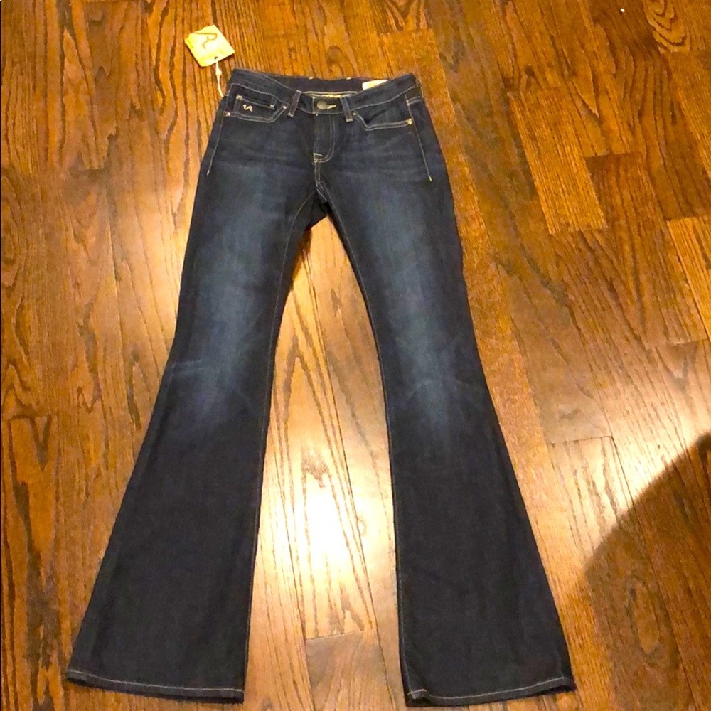 Bootleg jeans never been worn